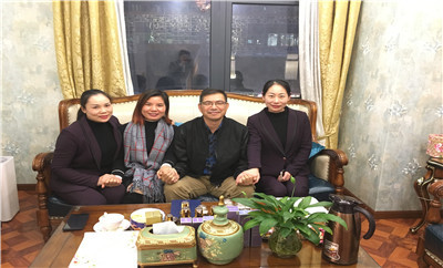 城镇美容院加盟